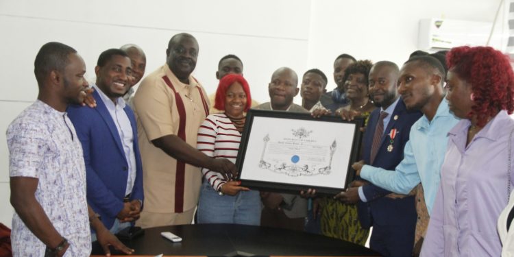 Amb. Rogers Presents National Awards To The Ministry Of Youth And Sports 